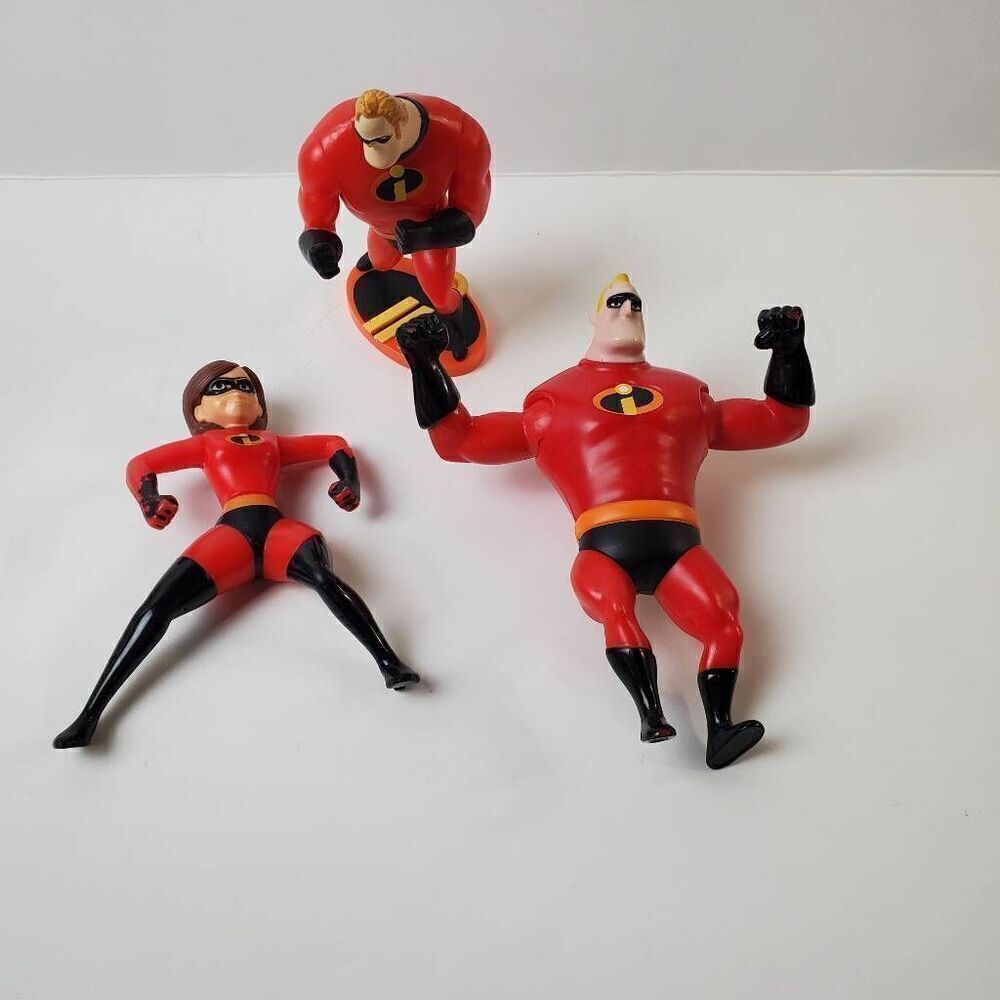Mrs. Incredible Mr. INCREDIBLE ACTION Figure McDonald's Toy Bundle lot